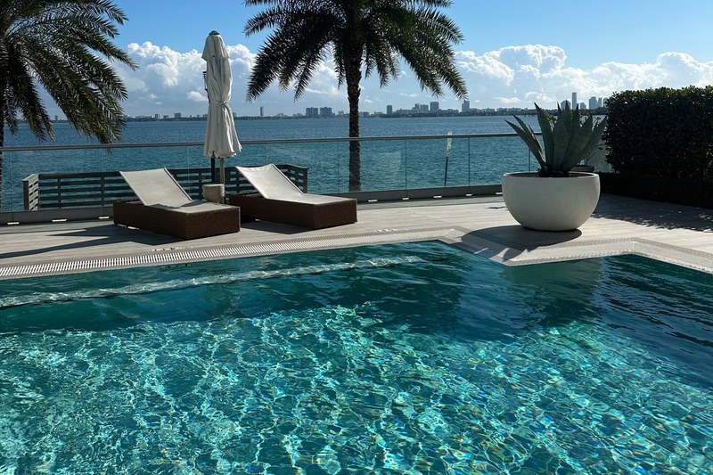 014 ANAYANSI  Villa  Miami